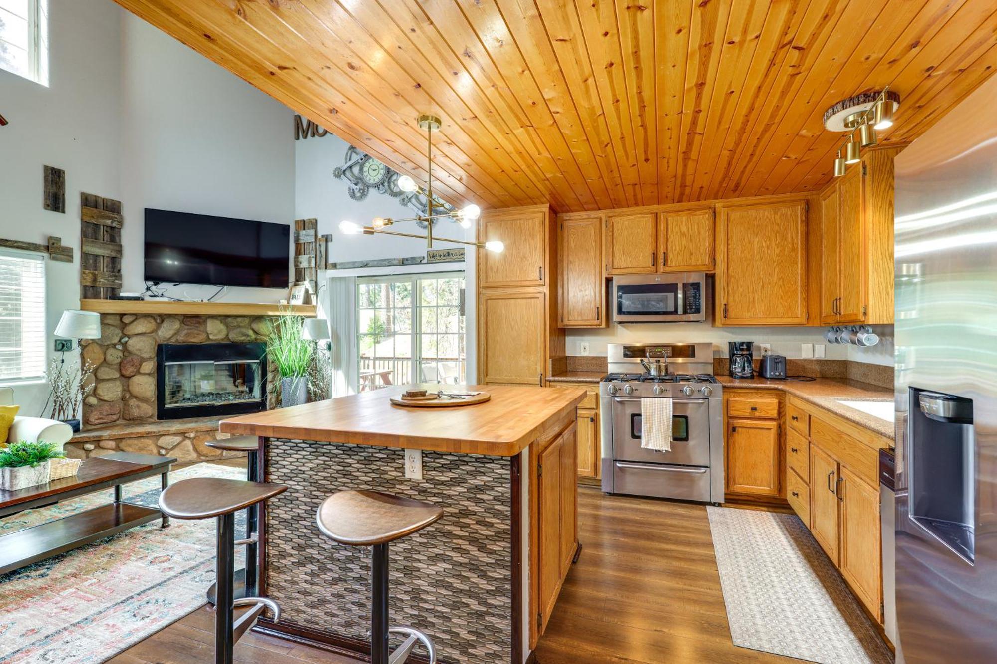 Remodeled Crestline Retreat Walk To Lake Gregory! Dış mekan fotoğraf