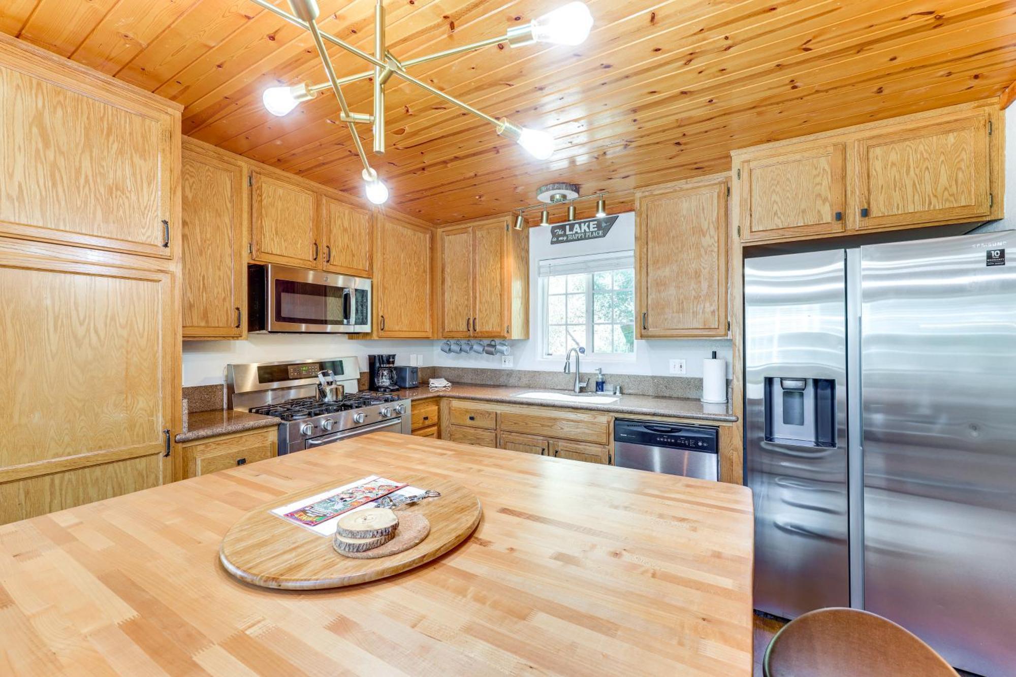 Remodeled Crestline Retreat Walk To Lake Gregory! Dış mekan fotoğraf